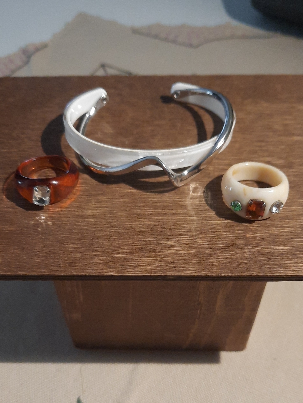 Modern White and Silver Wave Cuff Bracelet with Two Resin Rings